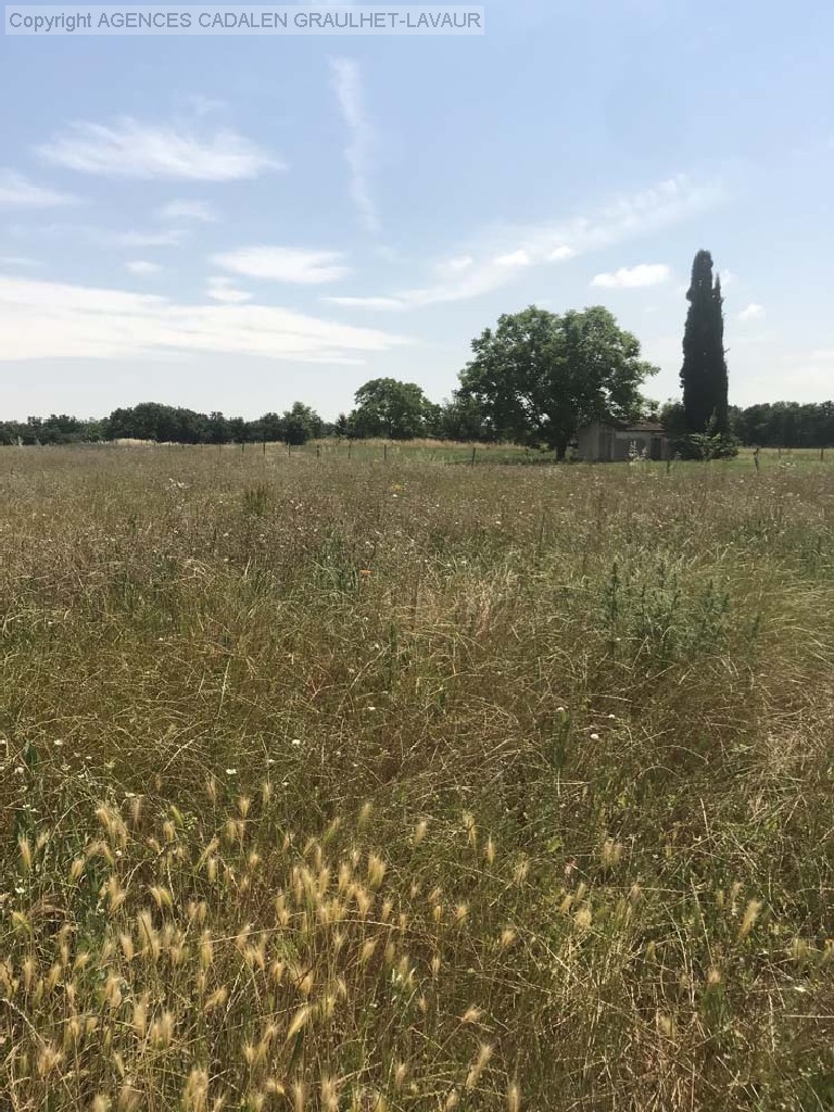 Terrain à vendre, GRAULHET,  sur un terrain de 2038 m²
